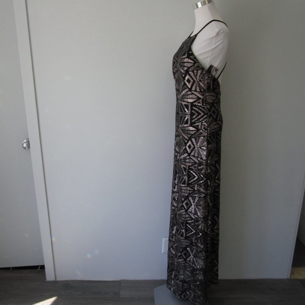 Nwt Metallic Sequin Halter Open Back Evening Gown - image 6